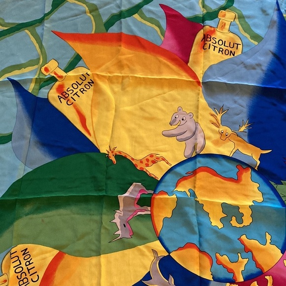 Absolut Citron Vintage Flag / Scarf with Earth and Animals RARE - Picture 3 of 7